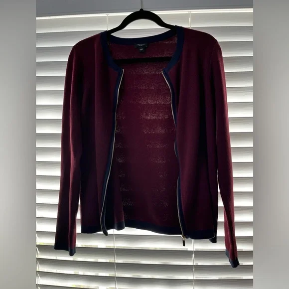 ANN TAYLOR, gold zipper front, cardigan. - Picture 7 of 12